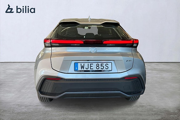 Toyota C-HR 5 of 5