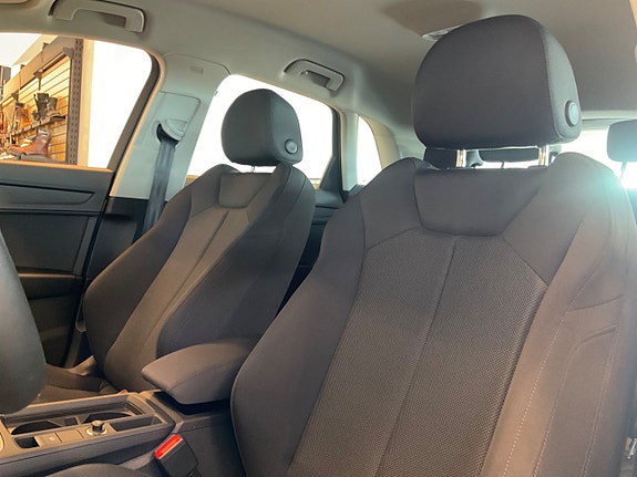 Audi Q3 10 of 12