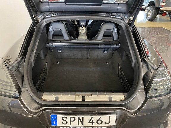 Porsche Panamera Turbo S 25 of 27