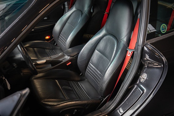 Porsche 911 9 of 16