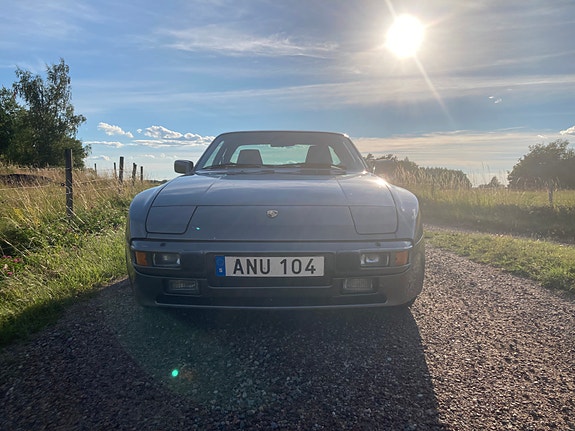 Porsche 944 2 of 5