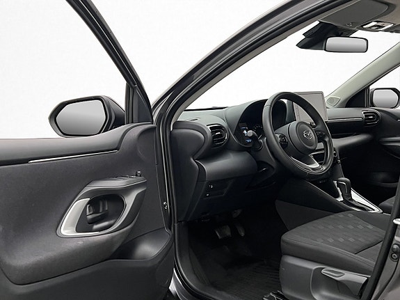 Mazda 2 9 of 28