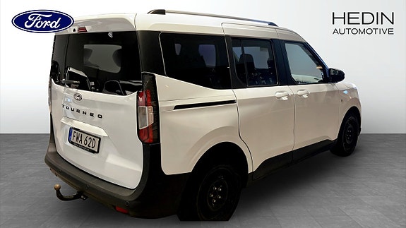 Ford Courier Tourneo 2 of 5