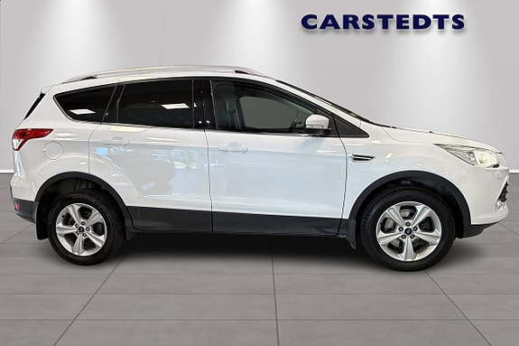Ford Kuga 2 of 5