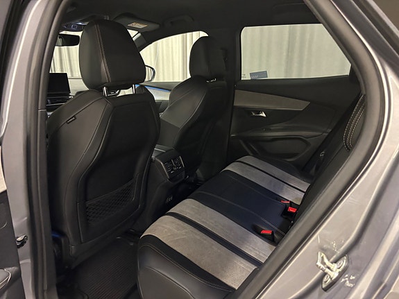 Peugeot 3008 8 of 19