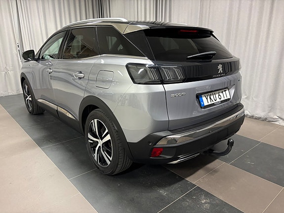 Peugeot 3008 3 of 5