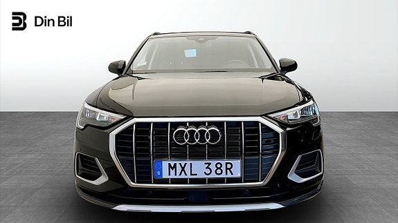 Audi Q3 4 of 12