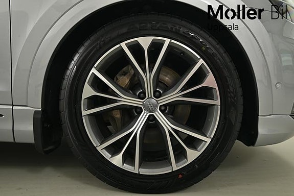 Audi Q8 14 of 14