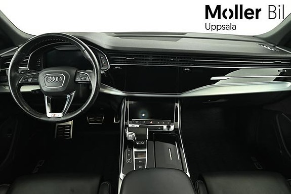 Audi Q8 10 of 14