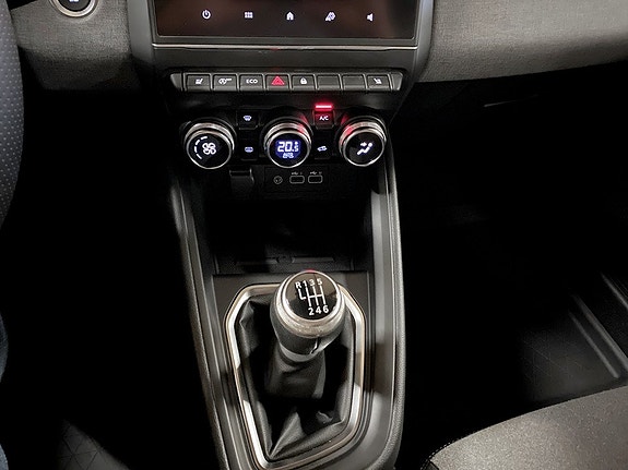 Mitsubishi Colt 13 of 18