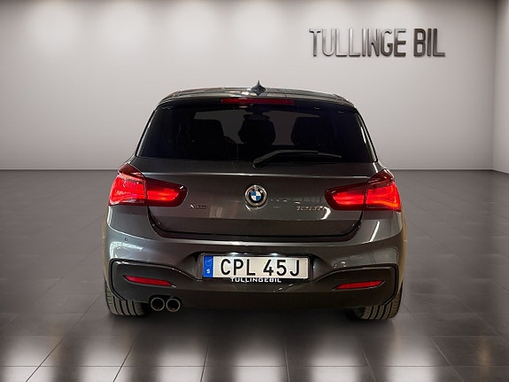 BMW 120d 4 of 5
