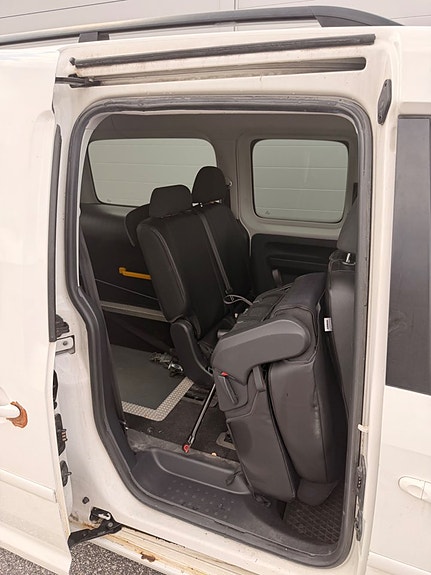 Volkswagen Caddy Maxi 15 of 29