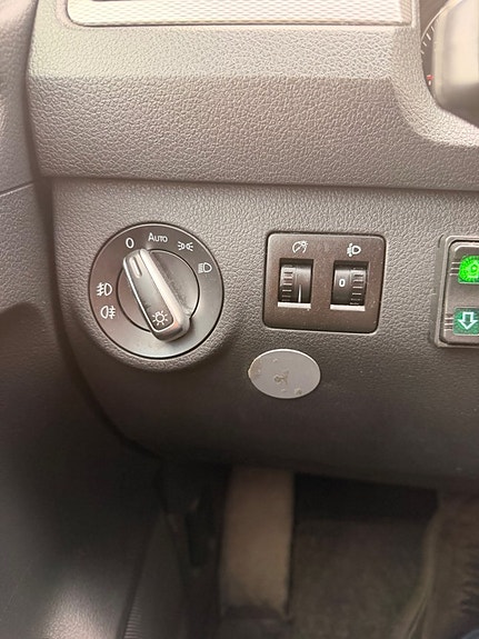 Volkswagen Caddy Maxi 27 of 29