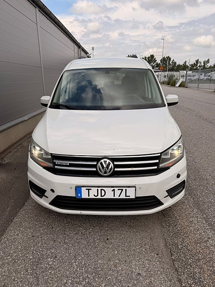 Volkswagen Caddy Maxi 8 of 29