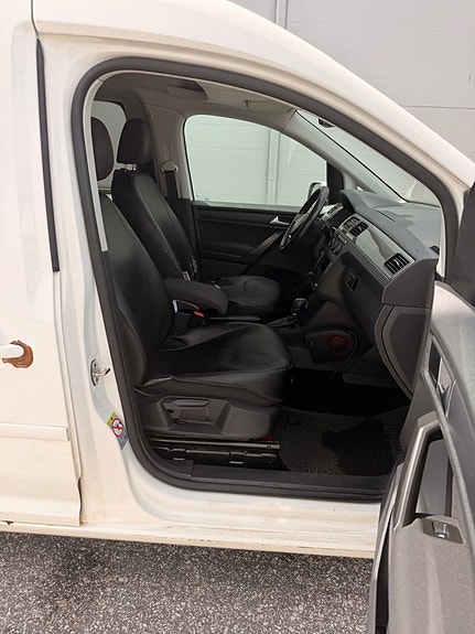 Volkswagen Caddy Maxi 20 of 29