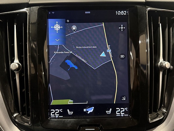 Volvo XC60 16 of 24