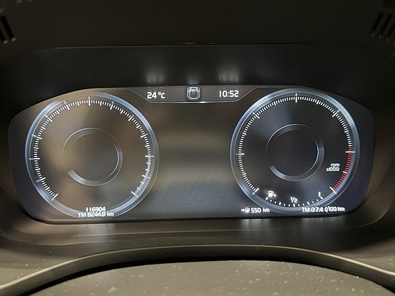 Volvo XC60 10 of 24