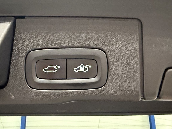 Volvo XC60 22 of 24
