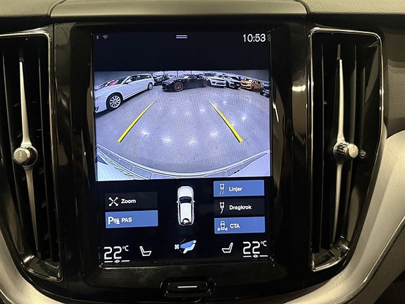 Volvo XC60 19 of 24