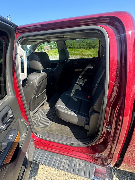 Chevrolet Silverado 1500 7 of 10