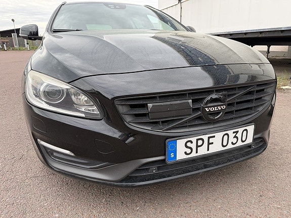 Volvo V60 18 of 18