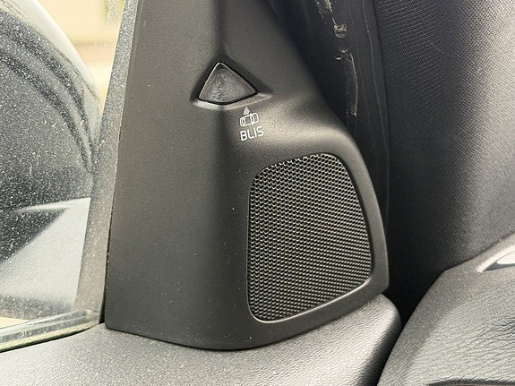 Volvo V60 12 of 18
