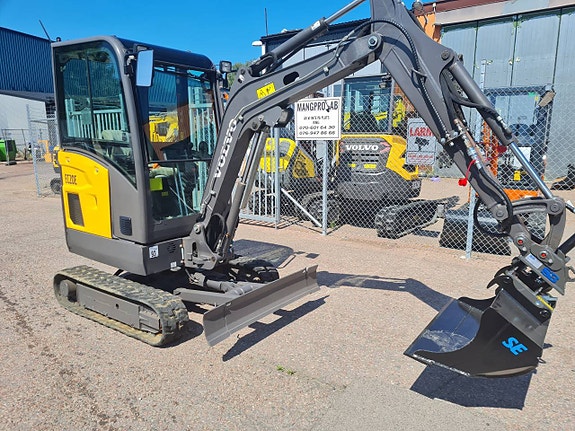 MINIGRÄVARE VOLVO EC20 E  NY TILT & SKOPOR