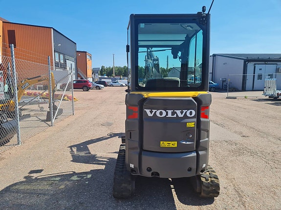 MINIGRÄVARE VOLVO EC20 E  NY TILT & SKOPOR 7 of 9
