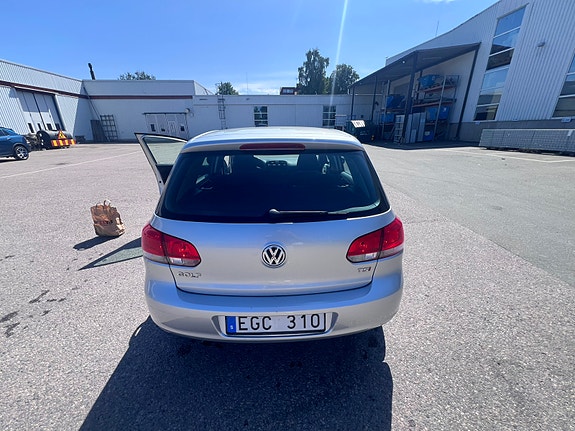 Volkswagen Golf VI 4 of 5