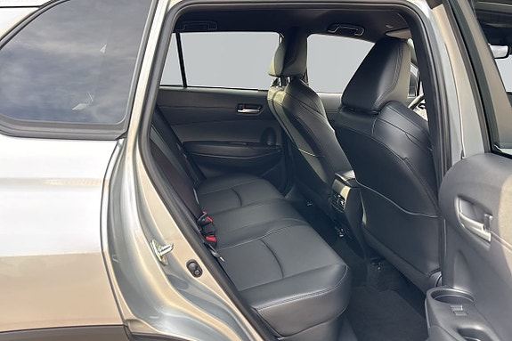 Toyota Corolla Cross 8 of 21