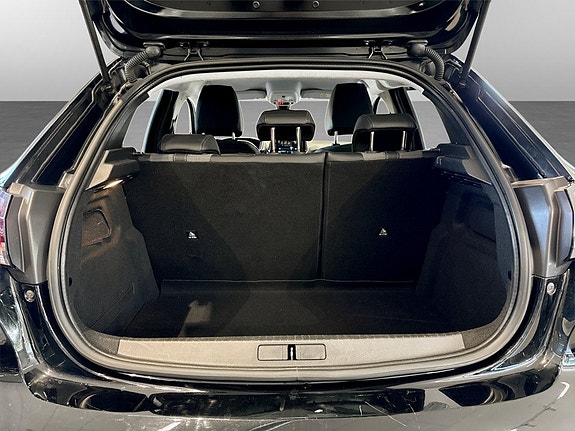Peugeot e-208 17 of 17