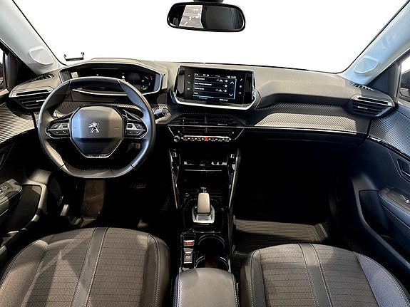 Peugeot e-208 6 of 17