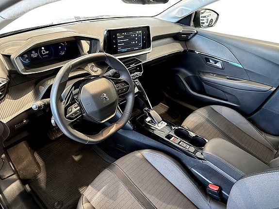 Peugeot e-208 5 of 5