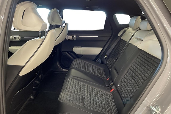 Kia EV4 11 of 24