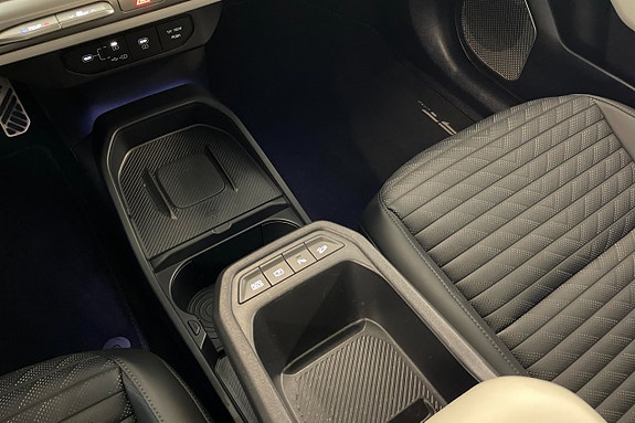 Kia EV4 14 of 24