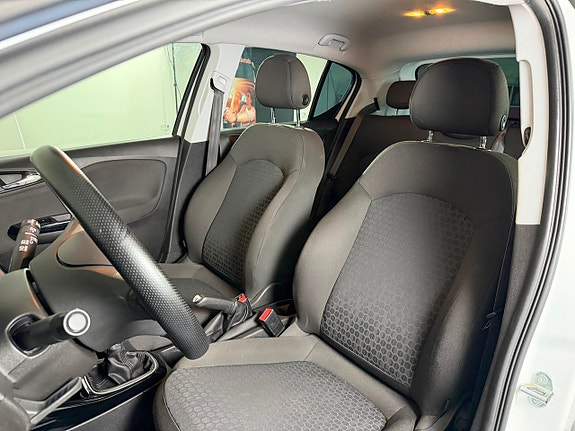 Opel Corsa 10 of 19