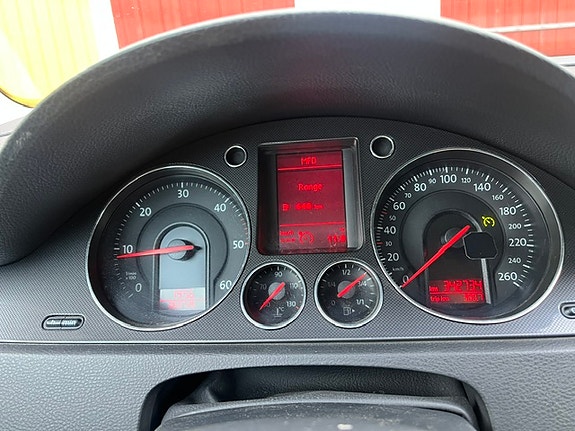 Volkswagen Passat 5 of 5