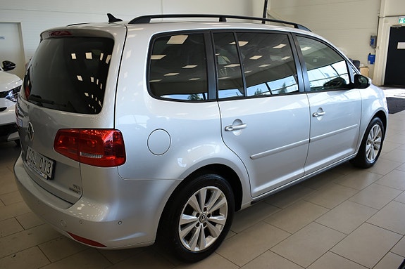 Volkswagen Touran 4 of 20