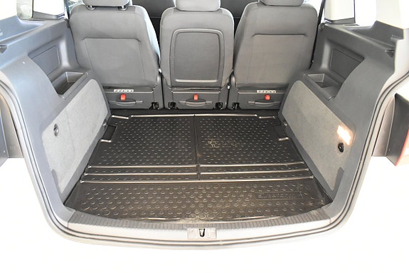 Volkswagen Touran 9 of 20