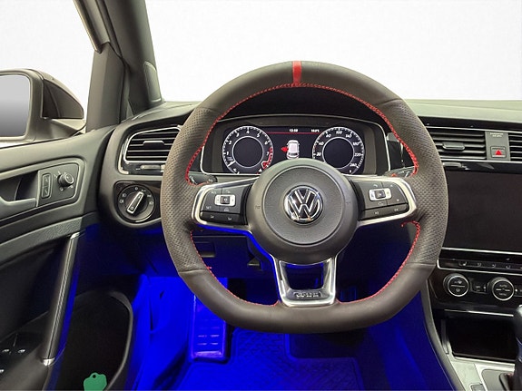 Volkswagen Golf I 18 of 29