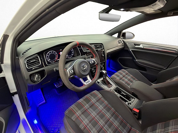 Volkswagen Golf I 12 of 29