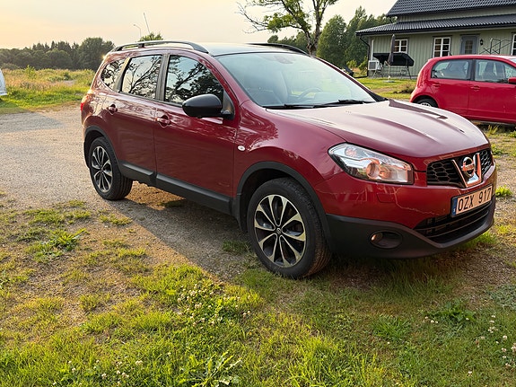 Nissan Qashqai+2 2 of 5