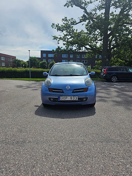 Nissan Micra 2 of 5