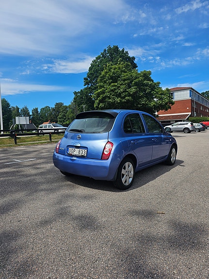 Nissan Micra 4 of 5