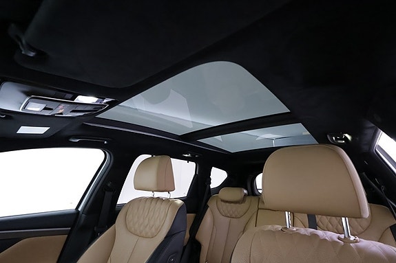 Hyundai Santa Fe 19 of 27