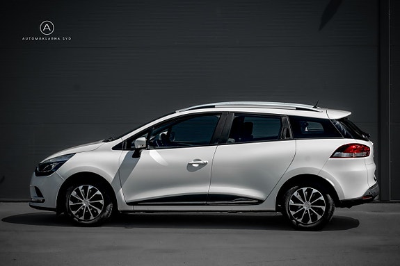 Renault Clio 17 of 21