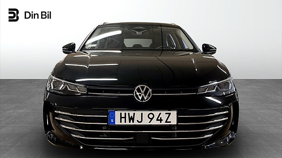 Volkswagen Passat 4 of 13