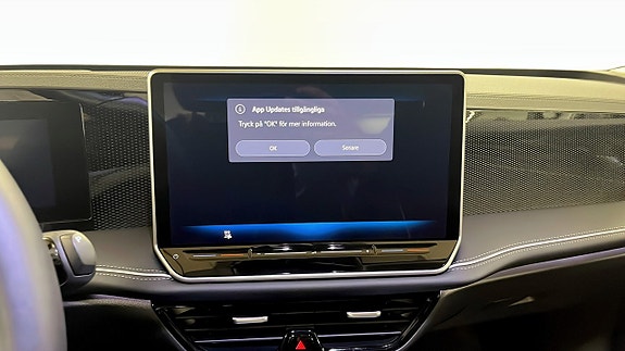 Volkswagen Passat 9 of 13
