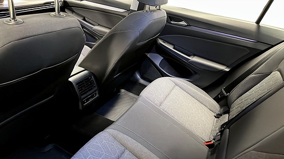 Volkswagen Golf I 11 of 13