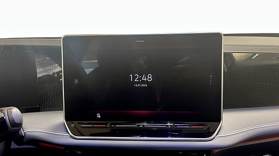 Volkswagen Passat 9 of 13